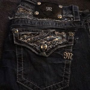 Miss Me size 31 Signature Cropped Jeans